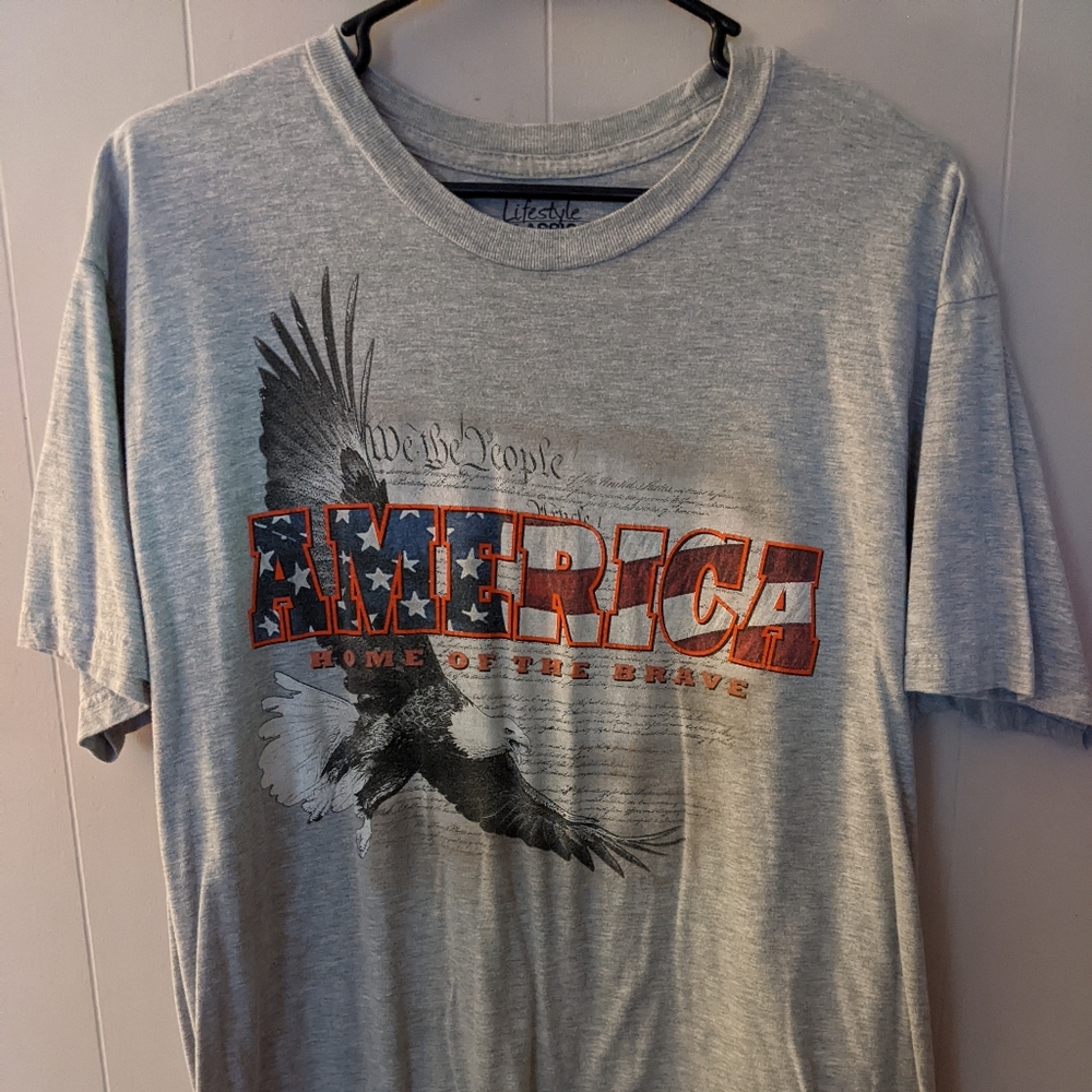 Adult America Home Of The Brave T-shirt Size Large Gray